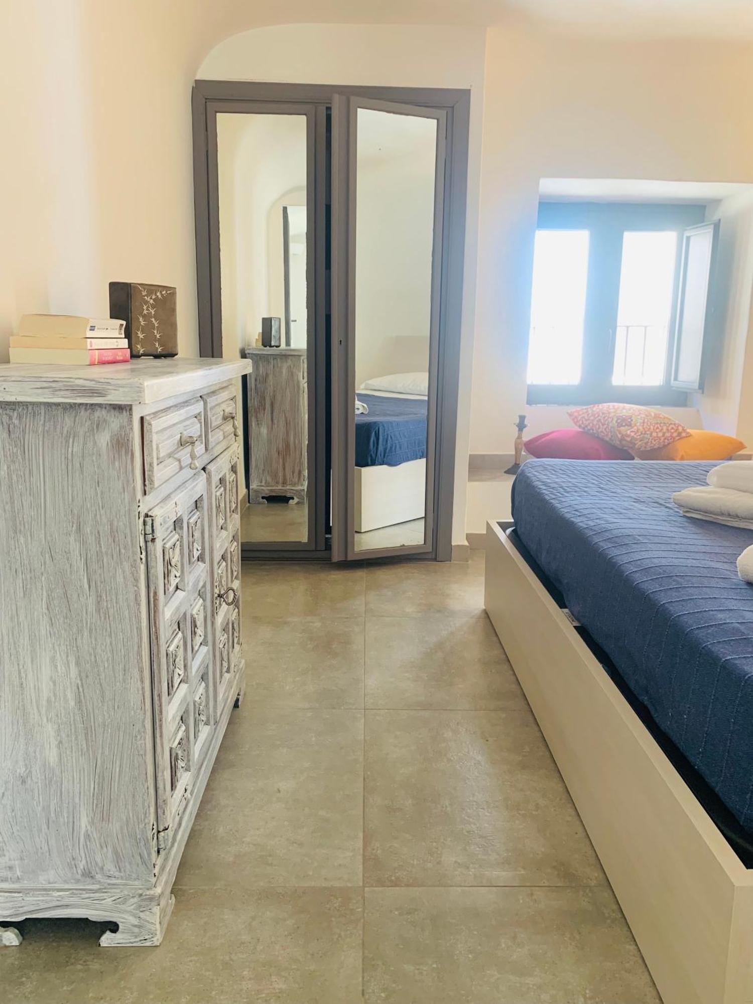 Center Living Apartment Catania Bagian luar foto